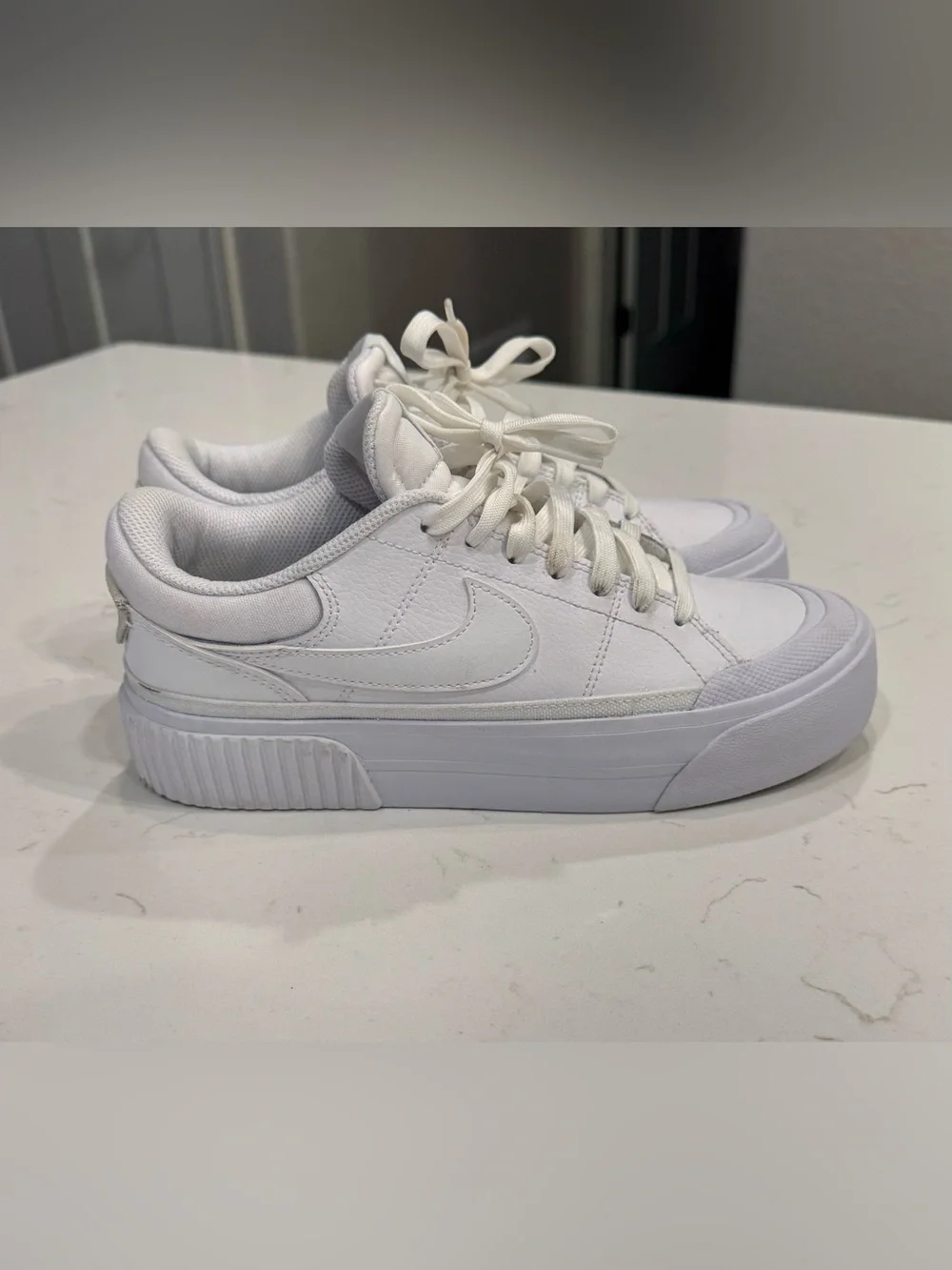 Women's Sz 6.5 Nike Court Legacy Lift Platform Sneaker DM7590-101 White/White - Picture 2 of 7